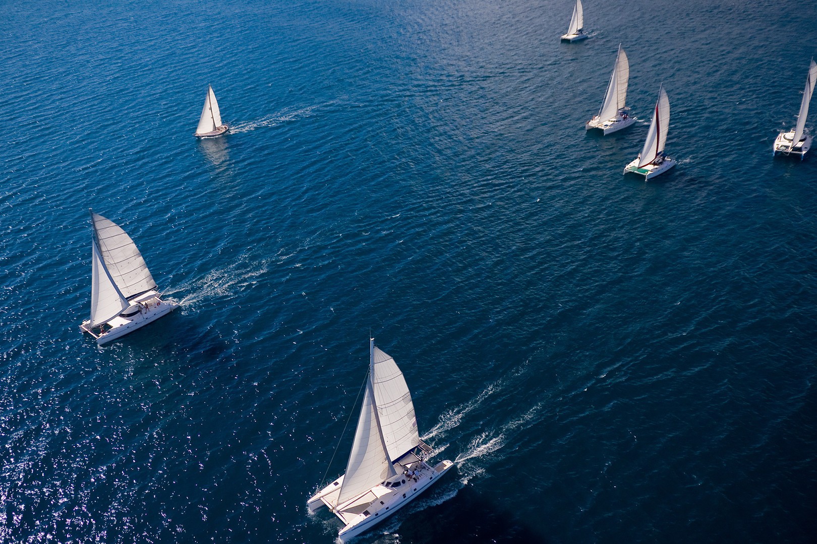 Crociera in catamarano in Sardegna: come organizzarla al meglio Crociera in catamarano in Sardegna: come organizzarla al meglio